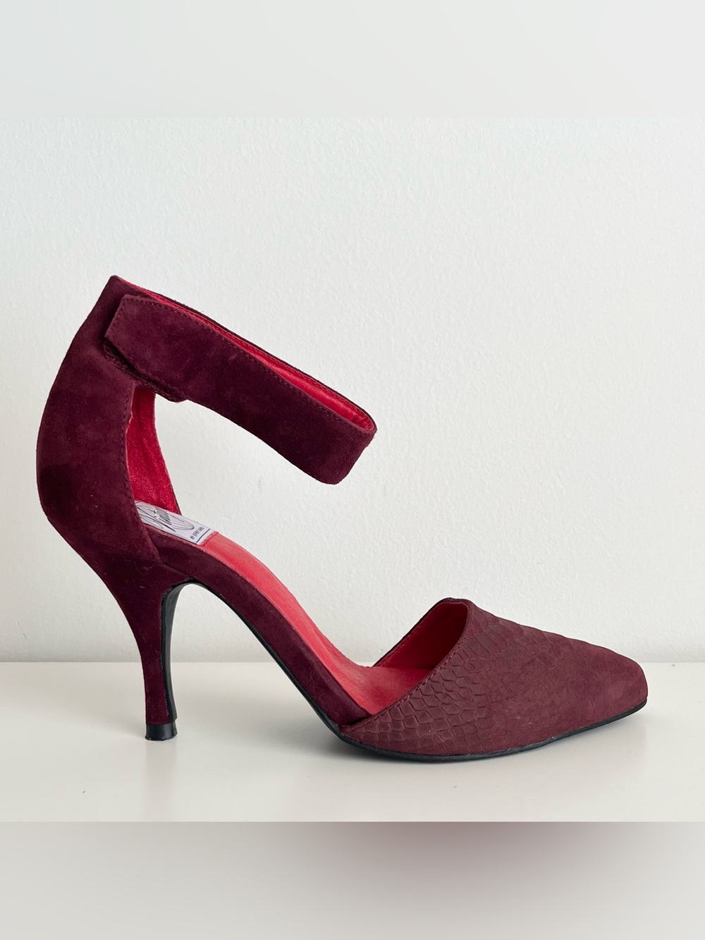 NEW Vintage by Jeffrey Campbell Burgundy Bridges Heels Size 9 Python Suede Strap